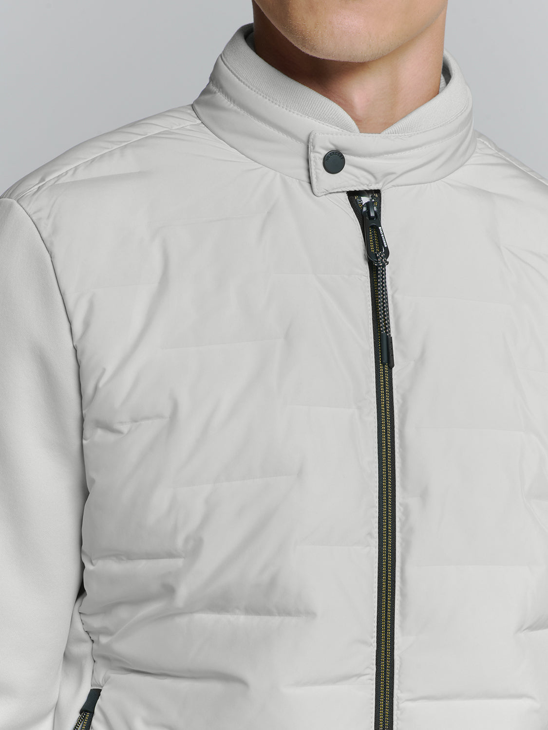 Short fit jacket | Chalk