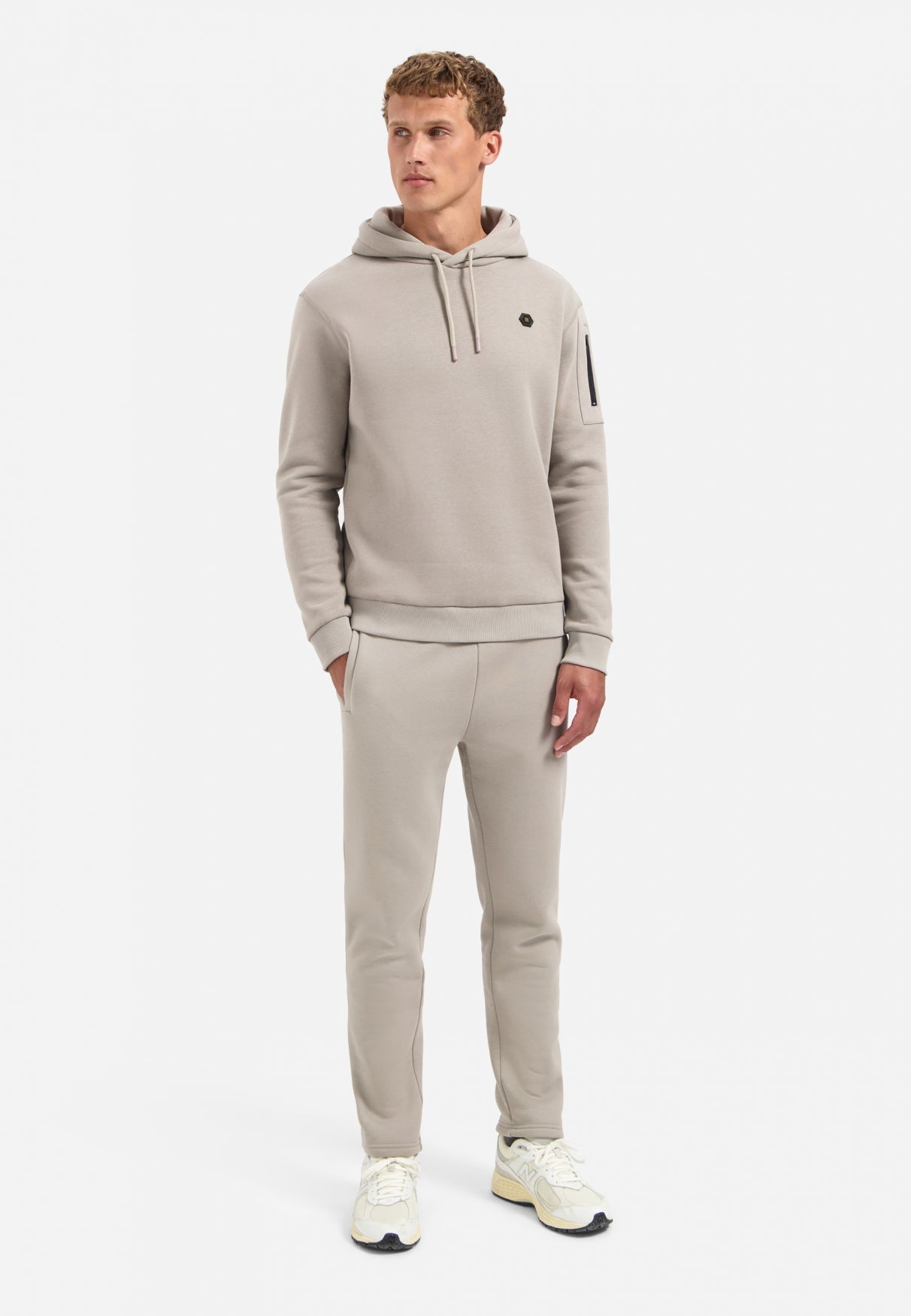 Hooded sweater | Clay