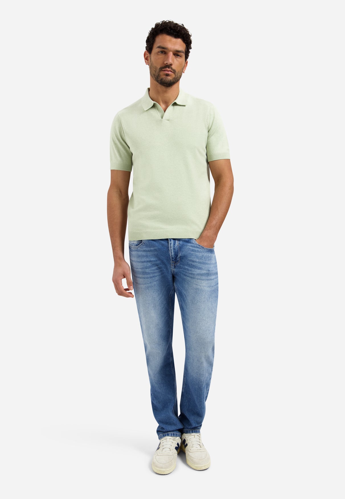 Knitted polo shirt with V-neck | Green