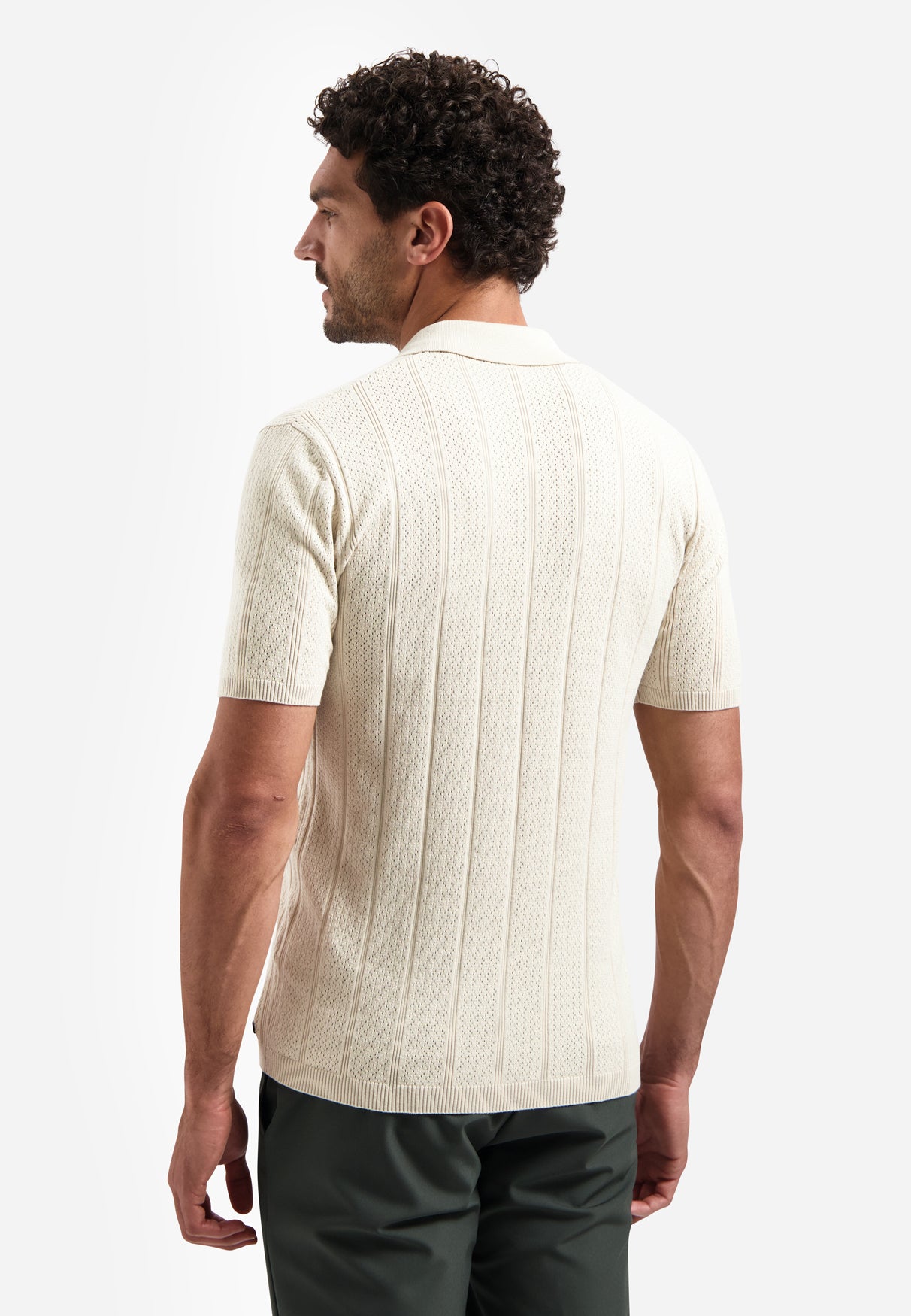Knitted polo shirt with button closure | Desert