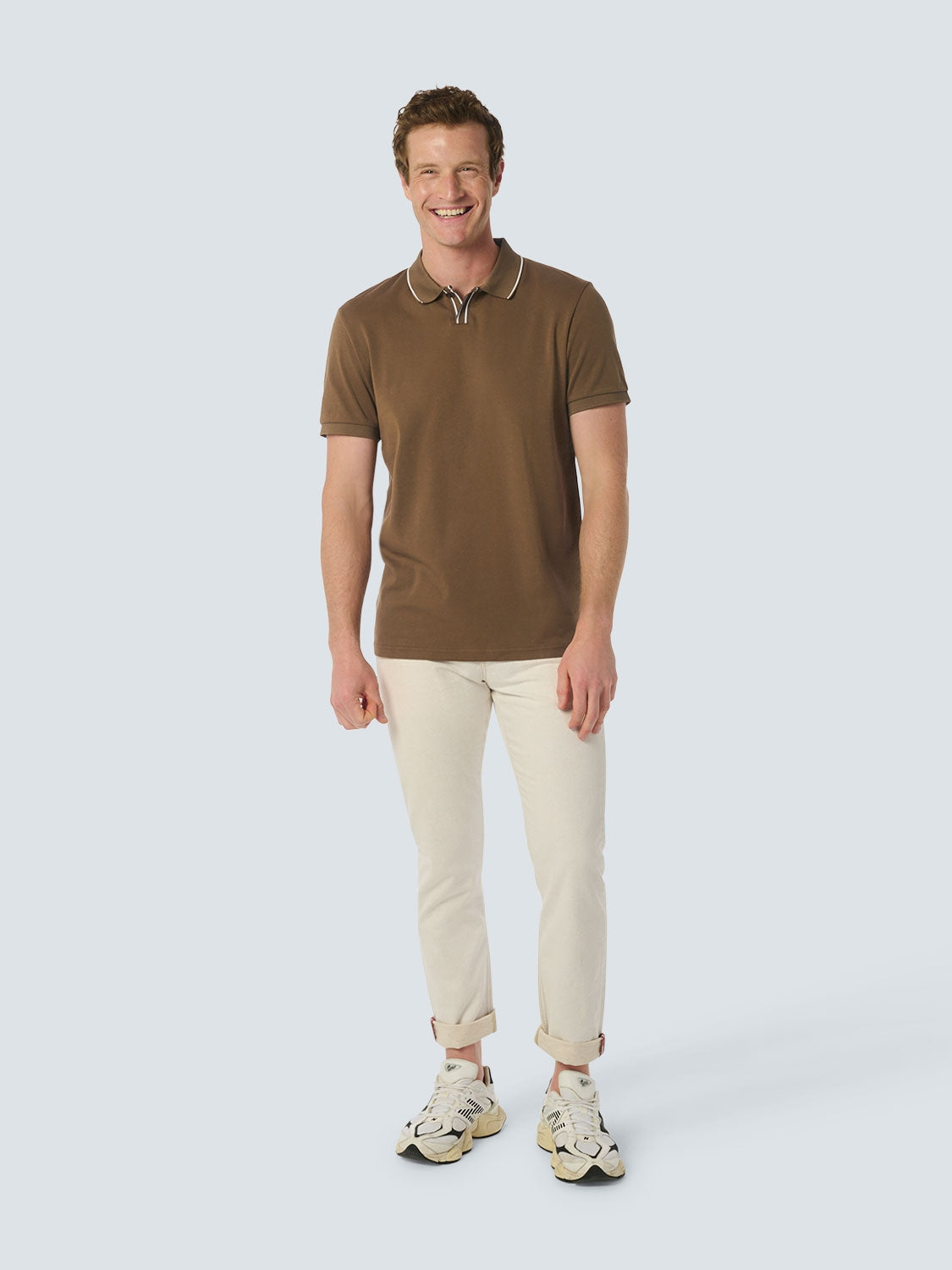 Modern Polo with Refined Collar and Elegant Finish | Brown