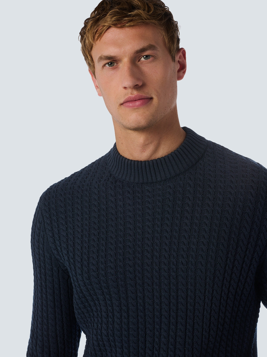 Round Neck Pullover with Cable Jacquard: Luxury and Style for Every Occasion | Night
