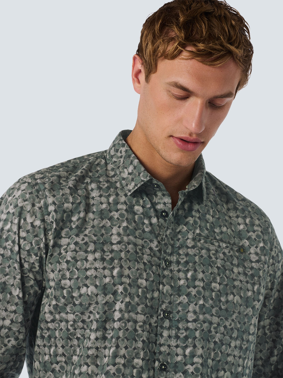 Shirt with All Over Circle Pattern and Stretch: Contemporary Comfort | Dark Green