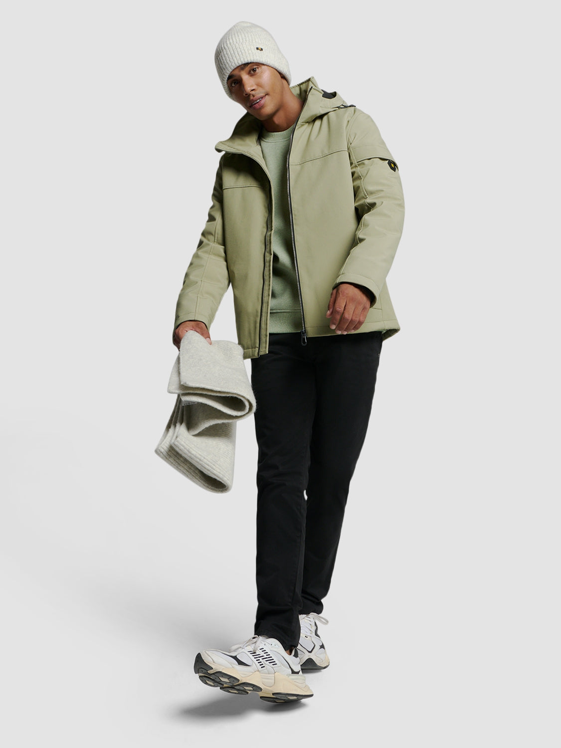 Short Softshell Jacket with Hood, Stretch, and Sleeve Pocket: Functional and Stylish | Smoke