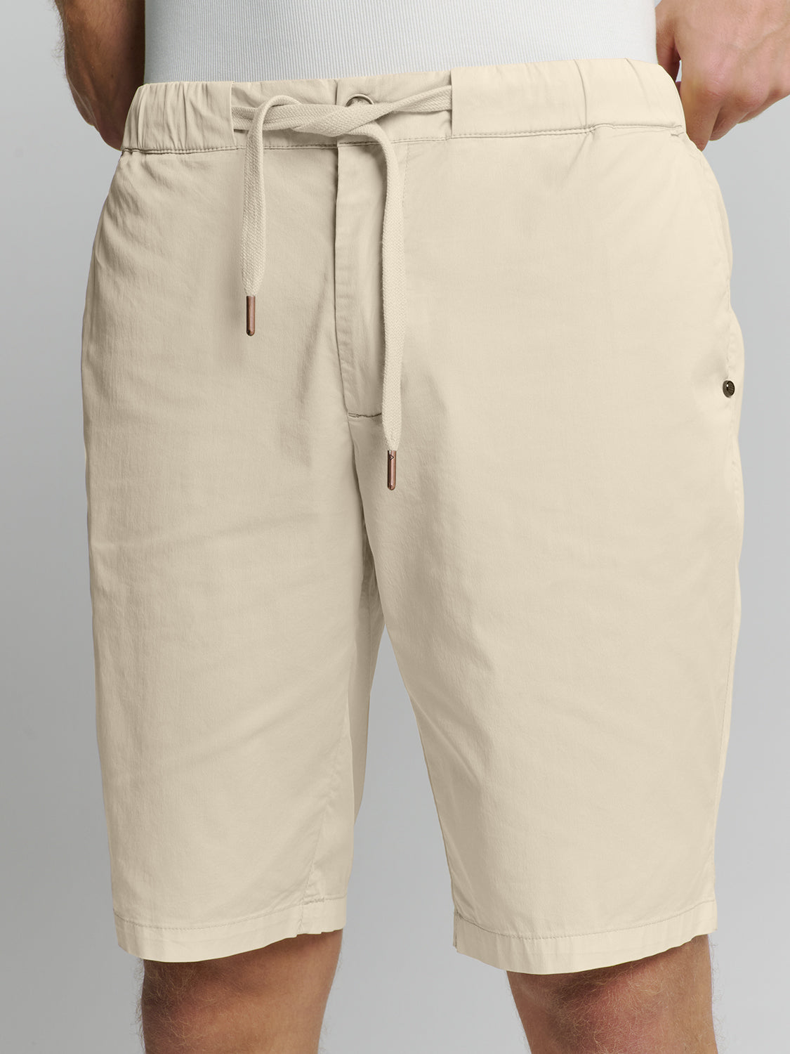 Chino short | Cement