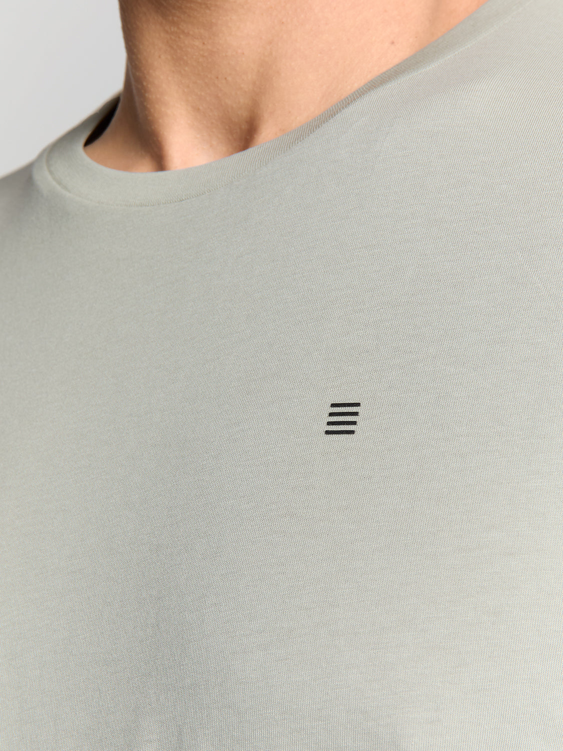 Crewneck T-shirt | Smoke