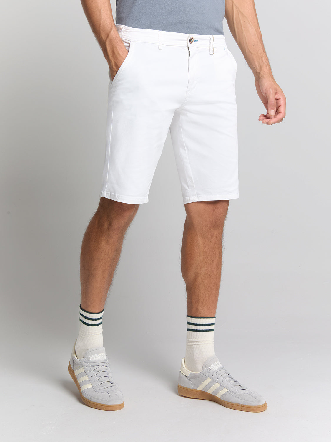 Chino short | White