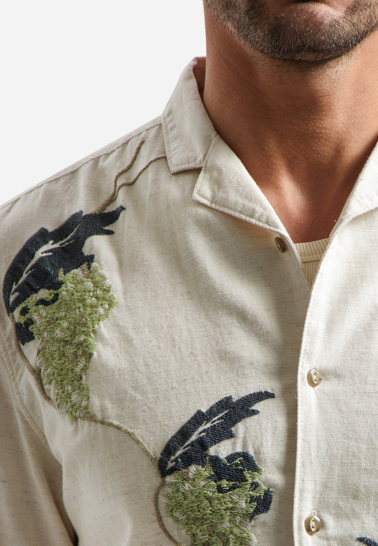 Embroidered short-sleeved shirt | Green