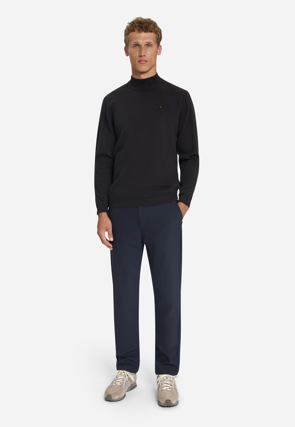 Pull à col roulé en maille fine | Marron foncé