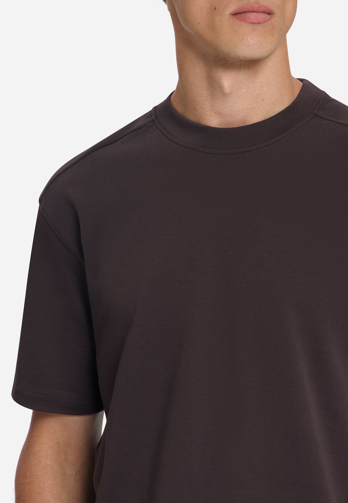 Interlock T-shirt | Dark Brown