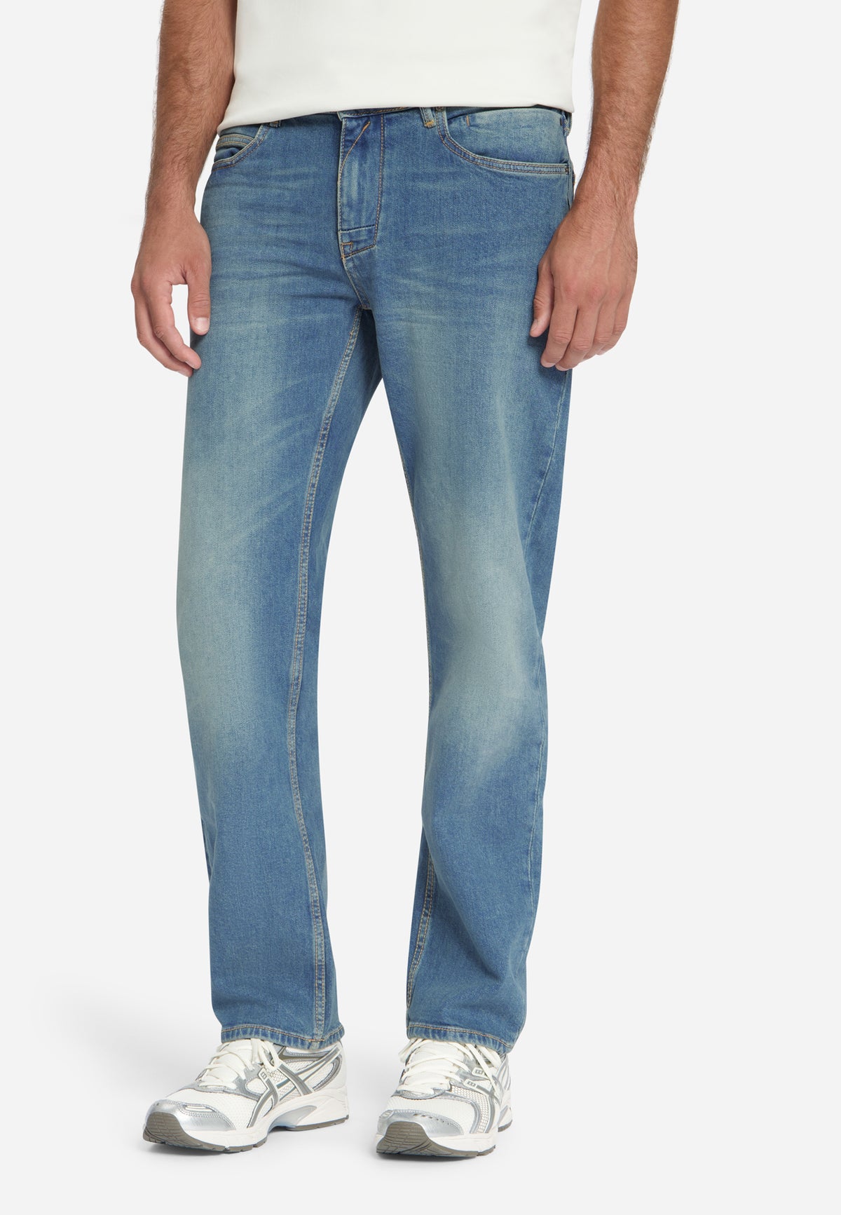 Denim, relaxed fit 715, stretch, dirty used denim | Dirty used denim