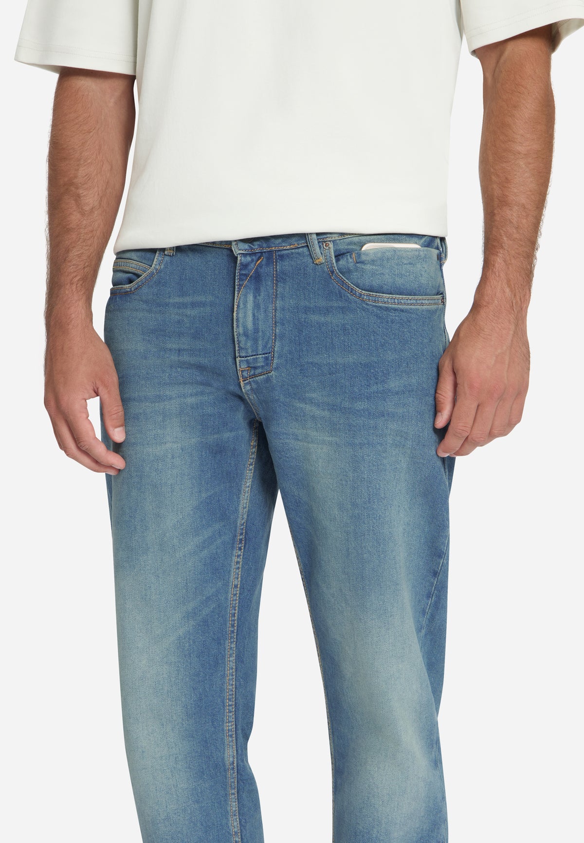 Denim, relaxed fit 715, stretch, dirty used denim | Dirty used denim
